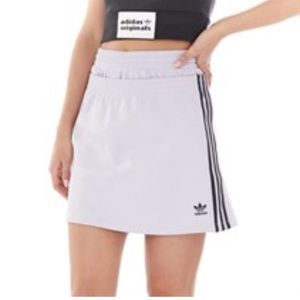 Adidas Always Original Women’s Athletic Skirt Purple Lavender Medium NWT